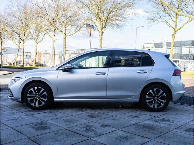 Volkswagen golf 1.5 etsi united automaat 2021 adaptive cruise stoel&stuurverwarmd carplay/android getint glas - afbeelding 12 van  30