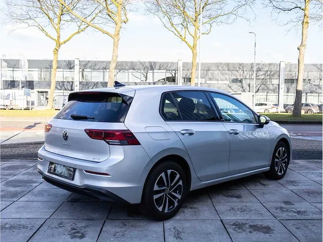 Volkswagen golf 1.5 etsi united automaat 2021 adaptive cruise stoel&stuurverwarmd carplay/android getint glas - afbeelding 26 van  30