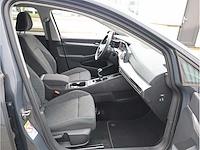 Volkswagen golf 1.5 tsi life 2020 camera stoelverwarming adaptive navigatiesysteem - afbeelding 3 van  27