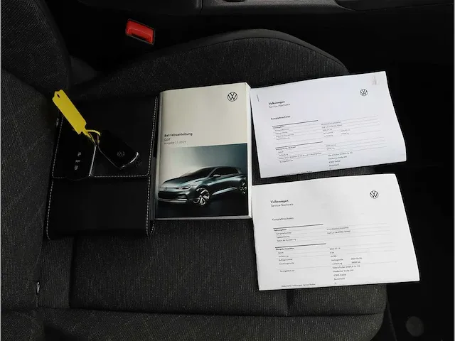 Volkswagen golf 1.5 tsi life 2020 camera stoelverwarming adaptive navigatiesysteem - afbeelding 20 van  27