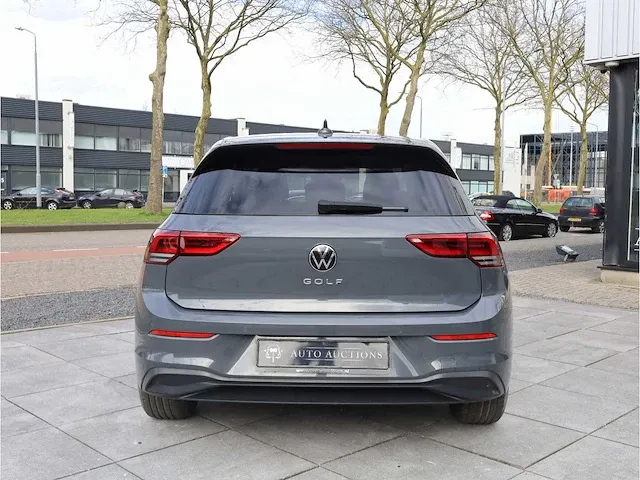 Volkswagen golf 1.5 tsi life 2020 camera stoelverwarming adaptive navigatiesysteem - afbeelding 22 van  27