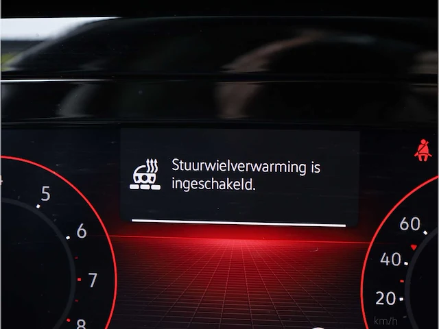 Volkswagen golf 1.5 tsi life business automaat 2022 camera adaptive carplay stoelverwarming led dab - afbeelding 18 van  38