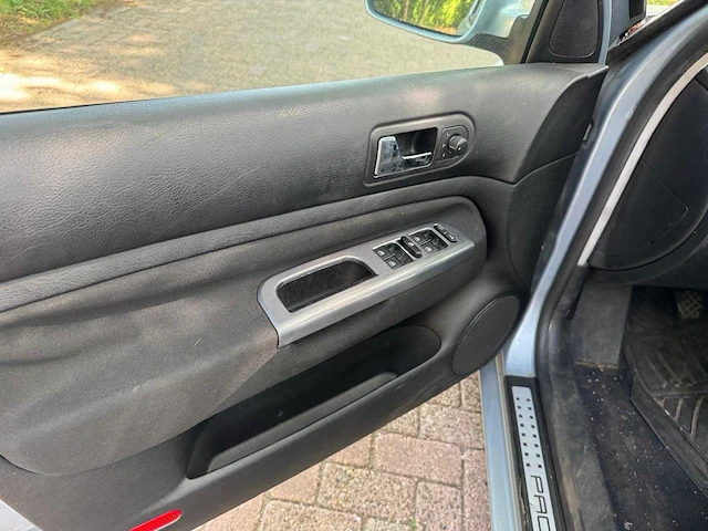 Volkswagen golf 1.6-16v fsi pacific 13-nh-kk - afbeelding 3 van  18