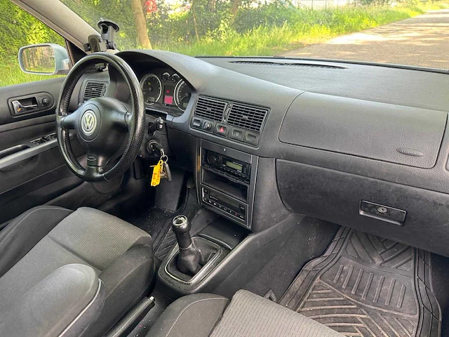 Volkswagen golf 1.6-16v fsi pacific 13-nh-kk - afbeelding 14 van  18