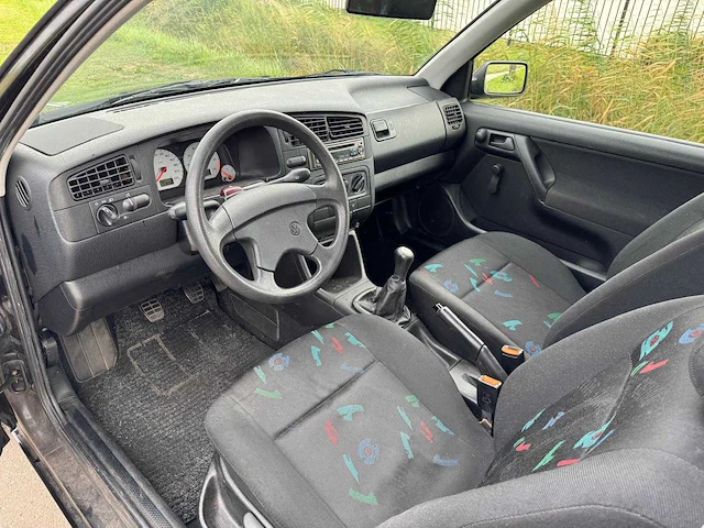 Volkswagen golf 1.6 cl 77000 km rolling stones ls-fg-24 - afbeelding 19 van  21