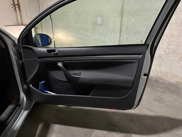 Volkswagen golf 1.6 fsi comfortline 116pk 2005, 01-pz-rk - afbeelding 28 van  39