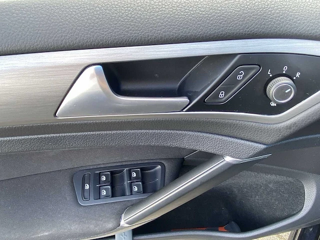 Volkswagen golf 1.6 tdi comfortline 2016 | kb-106-p - afbeelding 6 van  35