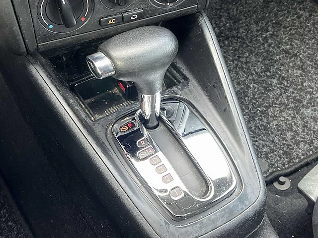 Volkswagen golf 1.6 trendline 2000 | 40-ft-xr i - afbeelding 9 van  25