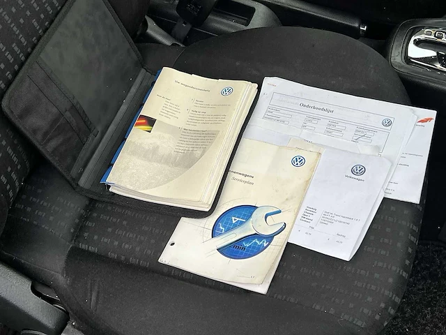 Volkswagen golf 1.6 trendline 2000 | 40-ft-xr i - afbeelding 18 van  25