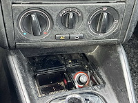 Volkswagen golf 1.6 trendline 2000 | 40-ft-xr i - afbeelding 8 van  25