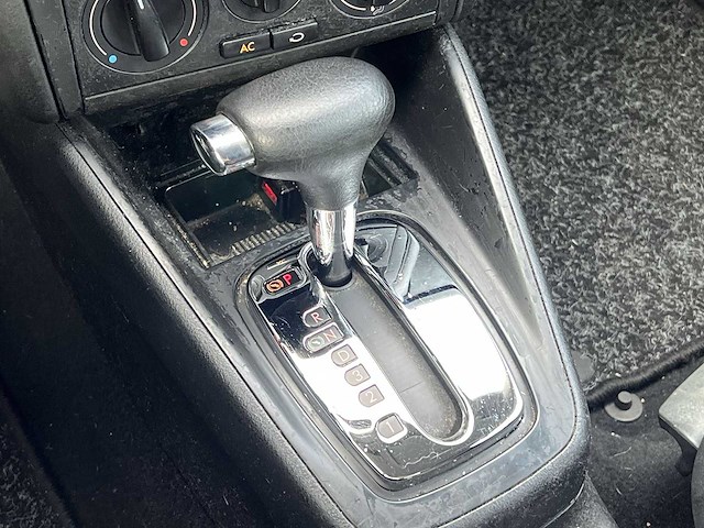 Volkswagen golf 1.6 trendline 2000 | 40-ft-xr i - afbeelding 9 van  25