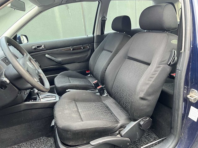 Volkswagen golf 1.6 trendline 2000 | 40-ft-xr i - afbeelding 20 van  25