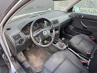Volkswagen golf 1.9 tdi car 2002 | 19-js-gn i - afbeelding 2 van  19