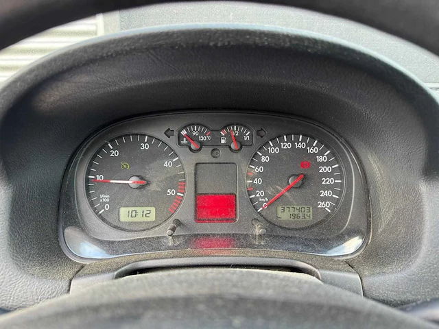 Volkswagen golf 1.9 tdi car 2002 | 19-js-gn i - afbeelding 3 van  19