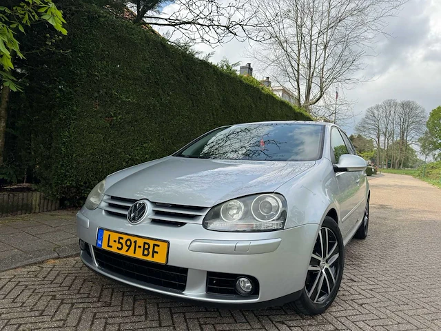 Volkswagen golf 2.0 fsi comfortline, l-591-bf - afbeelding 1 van  8