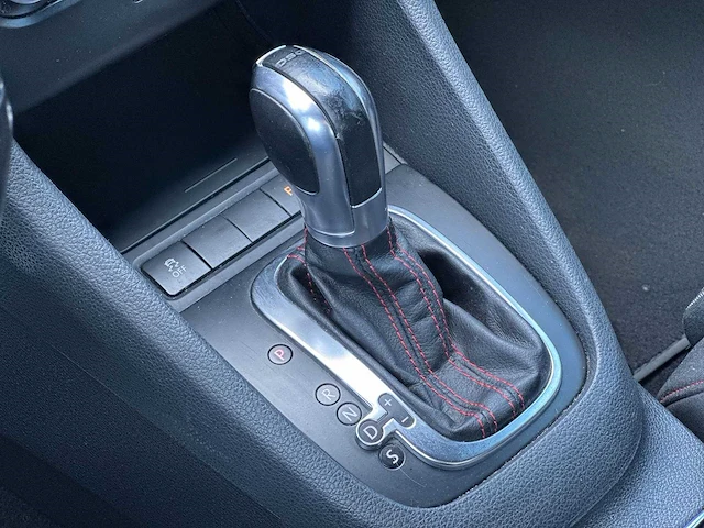 Volkswagen golf 2.0 gti car 2011 | x-506-kg - afbeelding 13 van  25