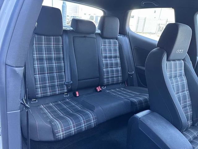 Volkswagen golf 2.0 gti car 2011 | x-506-kg - afbeelding 15 van  25