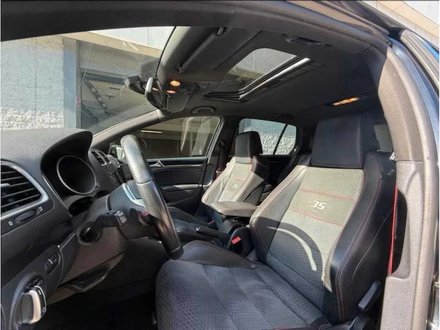 Volkswagen golf 2.0 gti edition 35 automaat, 82-rzj-6 - afbeelding 13 van  14