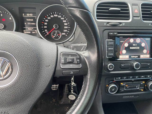 Volkswagen golf 2.0 tdi highline bluemotion| hz-014-r i - afbeelding 13 van  31