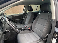 Volkswagen golf 2.0 tdi highline bluemotion| hz-014-r i - afbeelding 26 van  31