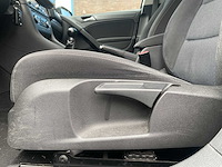 Volkswagen golf 2.0 tdi highline bluemotion| hz-014-r i - afbeelding 28 van  31