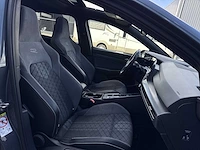 Volkswagen golf 2.0 tdi r-line 2020 | p-066-rk i - afbeelding 24 van  32