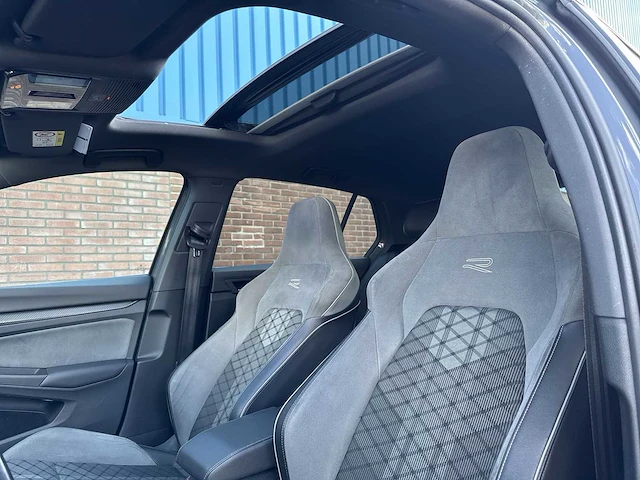 Volkswagen golf 2.0 tdi r-line 2020 | p-066-rk i - afbeelding 29 van  32