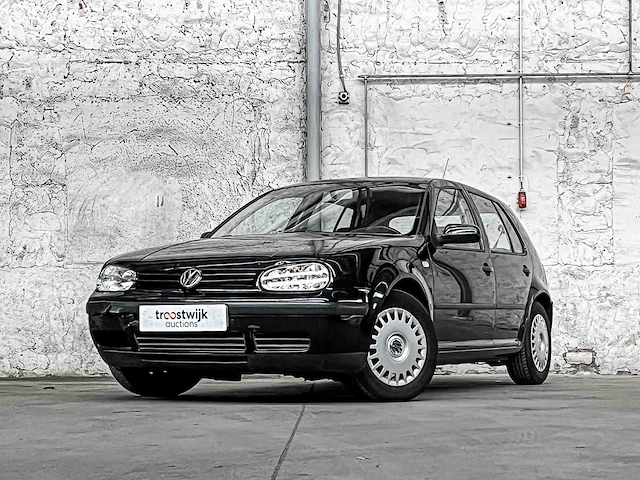 Volkswagen golf 2.0 trendline 116pk 2000, 32-dt-zh - afbeelding 1 van  26