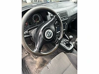 Volkswagen golf 4 personenauto - afbeelding 3 van  13