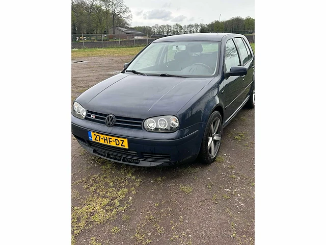 Volkswagen golf 4 personenauto - afbeelding 6 van  13