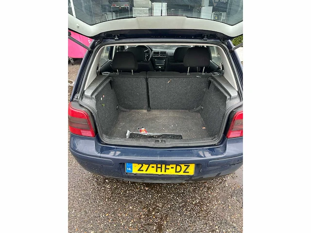 Volkswagen golf 4 personenauto - afbeelding 10 van  13