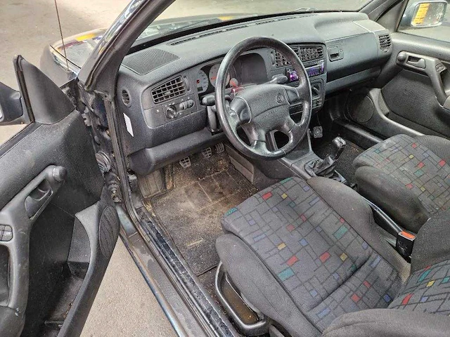 Volkswagen golf cabriolet 1.8, rz-dl-66 - afbeelding 10 van  14