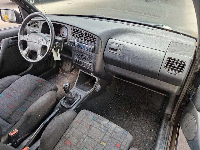 Volkswagen golf cabriolet 1.8, rz-dl-66 - afbeelding 12 van  14