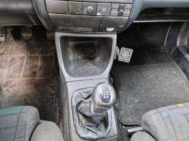 Volkswagen golf cabriolet 1.8, rz-dl-66 - afbeelding 2 van  14