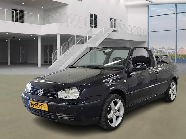 Volkswagen golf cabriolet 1.8 trendline, 34-fd-ff - afbeelding 1 van  10