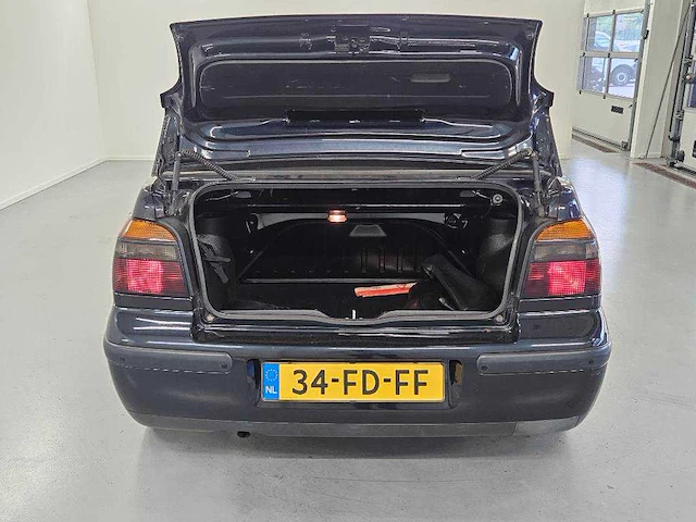 Volkswagen golf cabriolet 1.8 trendline, 34-fd-ff - afbeelding 6 van  10