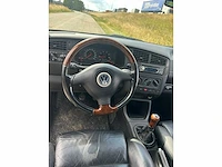 Volkswagen golf cabriolet 2.0 highline 2001 | 81-hg-kx i - afbeelding 13 van  16