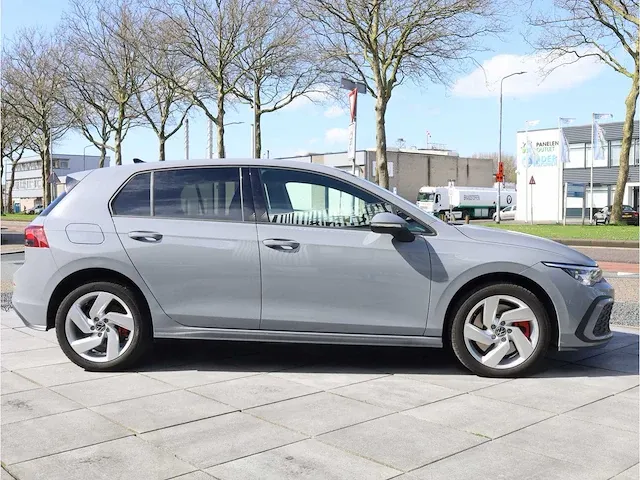Volkswagen golf gte 1.4 e-hybrid phev 245pk automaat camera carplay/android adaptive navi led dab - afbeelding 31 van  34