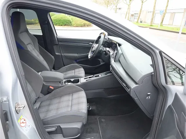 Volkswagen golf gte 1.4 e-hybrid phev 245pk automaat camera stoel&stuur verwarming adaptive led dab carplay - afbeelding 25 van  33