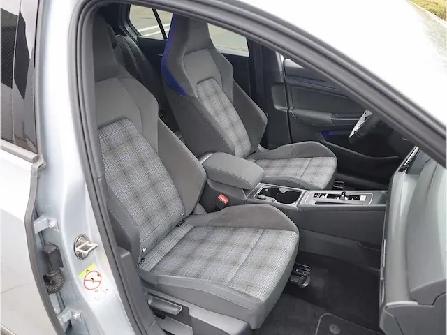 Volkswagen golf gte 1.4 e-hybrid phev 245pk automaat camera stoel&stuur verwarming adaptive led dab carplay - afbeelding 26 van  33