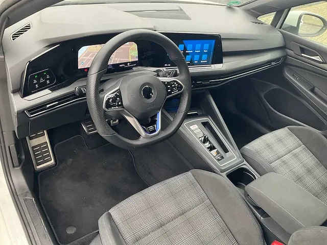Volkswagen golf gte 1.4 ehybrid phev 245pk automaat 2021 achteruitrijcamera virtual cockpit carplay/android led dab - afbeelding 2 van  31