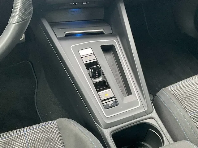 Volkswagen golf gte 1.4 ehybrid phev 245pk automaat 2021 achteruitrijcamera virtual cockpit carplay/android led dab - afbeelding 17 van  31