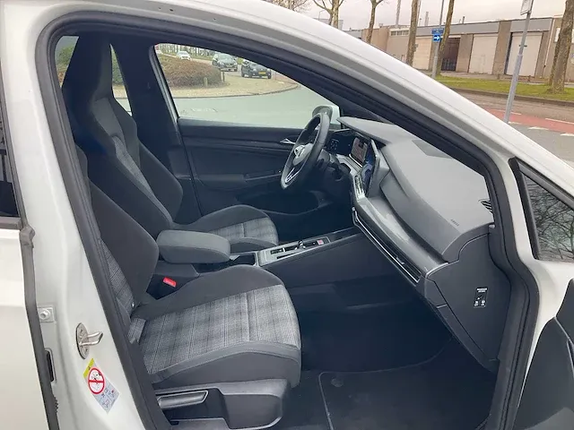 Volkswagen golf gte 1.4 ehybrid phev 245pk automaat 2021 achteruitrijcamera virtual cockpit carplay/android led dab - afbeelding 21 van  31