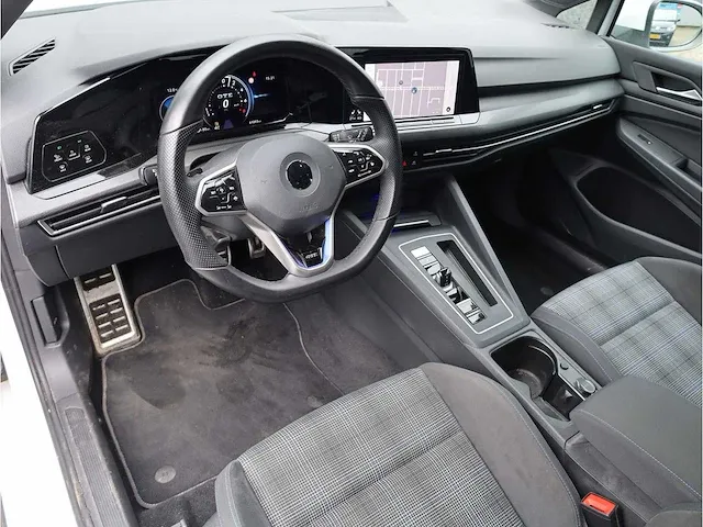 Volkswagen golf gte 1.4 ehybrid phev 245pk automaat 2021 adaptive cruise stoel&stuurverwarming carplay navi - afbeelding 2 van  32