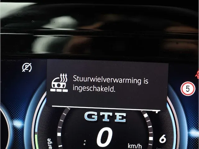 Volkswagen golf gte 1.4 ehybrid phev 245pk automaat 2021 adaptive cruise stoel&stuurverwarming carplay navi - afbeelding 19 van  32