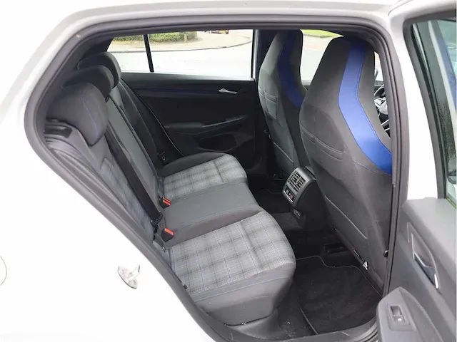 Volkswagen golf gte 1.4 ehybrid phev 245pk automaat 2021 adaptive cruise stoel&stuurverwarming carplay navi - afbeelding 25 van  32