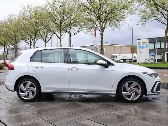 Volkswagen golf gte 1.4 ehybrid phev 245pk automaat 2021 adaptive cruise stoel&stuurverwarming carplay navi - afbeelding 29 van  32