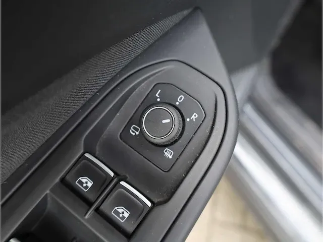 Volkswagen golf gte 1.4 ehybrid phev 245pk automaat 2021 keyless dodehoeksensor 18''inch led mistlampen adaptive - afbeelding 15 van  34