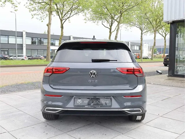 Volkswagen golf gte 1.4 ehybrid phev 245pk automaat 2021 keyless dodehoeksensor 18''inch led mistlampen adaptive - afbeelding 29 van  34