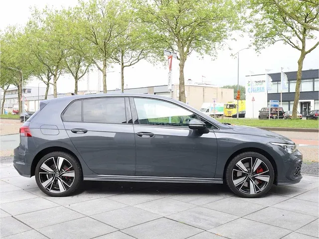 Volkswagen golf gte 1.4 ehybrid phev 245pk automaat 2021 keyless dodehoeksensor 18''inch led mistlampen adaptive - afbeelding 31 van  34